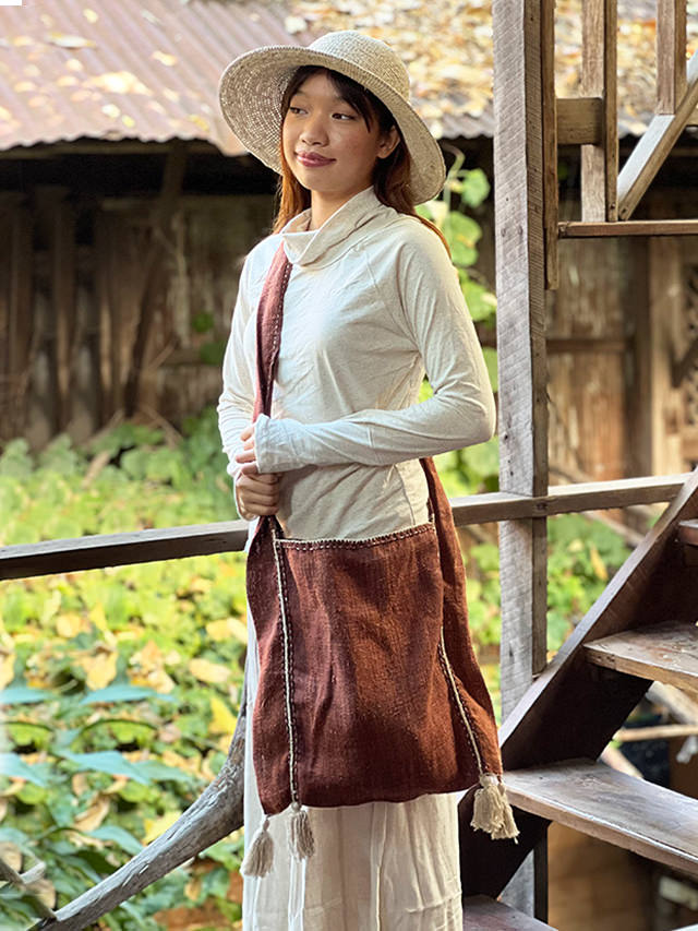 HEMP100% 手刺繍 バティック草木染め チャック付き ショルダー