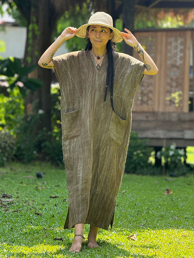 即興手刺繍絵「Light of Life 」手紡ぎ 手織り 草木染め BORO HEMP100% 手織り手刺繍 貫頭衣・草木染め ソフト仕上げ【パヤカ