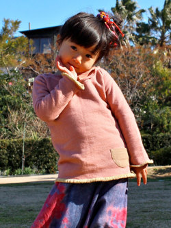asana KIDS ふかふか トレーナー