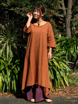 asana ゆったり フレアースリーブ ワンピース・草木染め