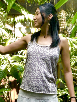 asana 麻柄プリント わらびホルター・きなり