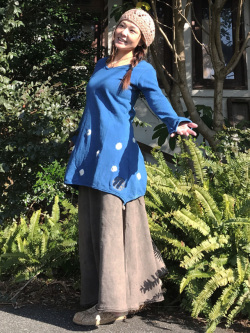asana ふかふか チュニック・草木絞り染め