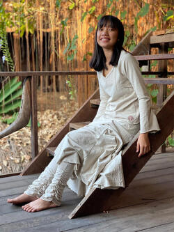 asana ヘンプコットン 薄手 ドレープ レッグウォーマー・きなり