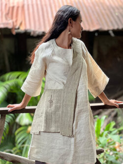 Karma HEMP100% 手織り手縫い ショルダーバッグ・手刺繍