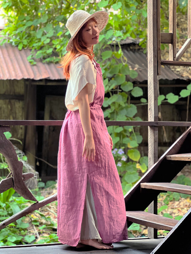 うさと　エプロンワンピース（草木染め&藍染） うさとの服 エプロンワンピース うさと うさとの服 エプロンワンピース