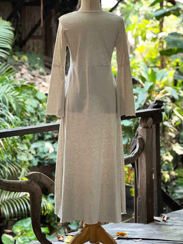 定番人気✨ヘンプコットン　シンプル　ロングワンピース　パヤカ　等お好きな方 asana ヘンプコットン 厚手 NEW ポケット ロング ワンピース