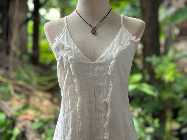 asana 麻100% 薄手 フリンジ ラウンドテール ワンピース・きなり