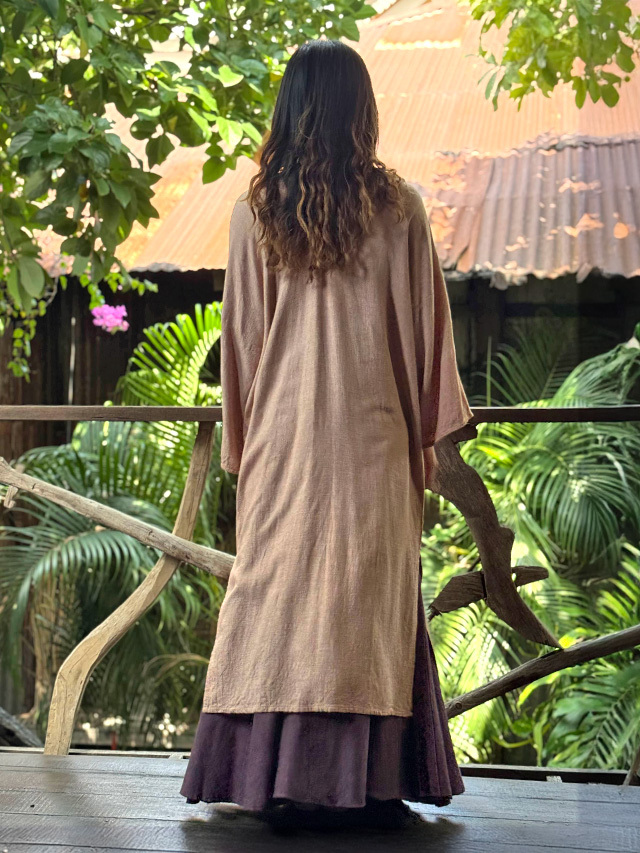 1点もの 草木染　天然素材　相良さん 作家さん ロングワンピース 墨染め 手刺繍 1点もの 草木染 天然素材 相良さん 作家さん ロングワンピース 墨染め