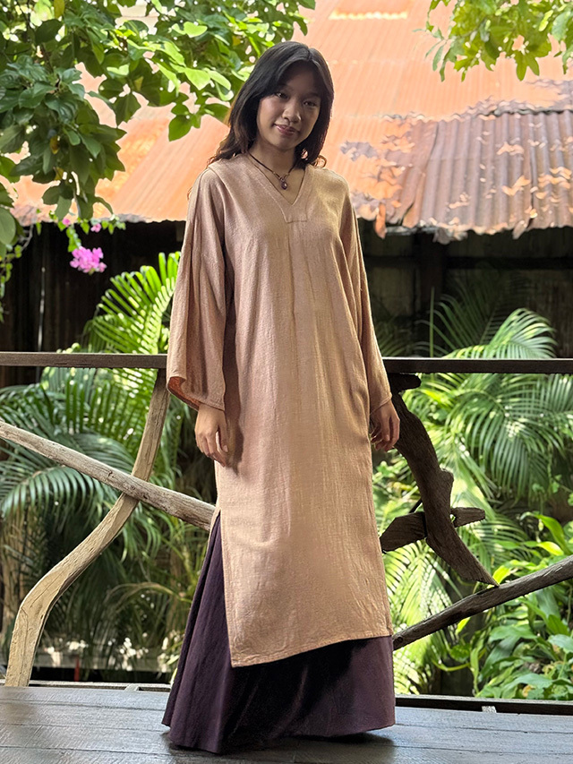 1点もの 草木染　天然素材　相良さん 作家さん ロングワンピース 墨染め 手刺繍 1点もの 草木染 天然素材 相良さん 作家さん ロングワンピース 墨染め