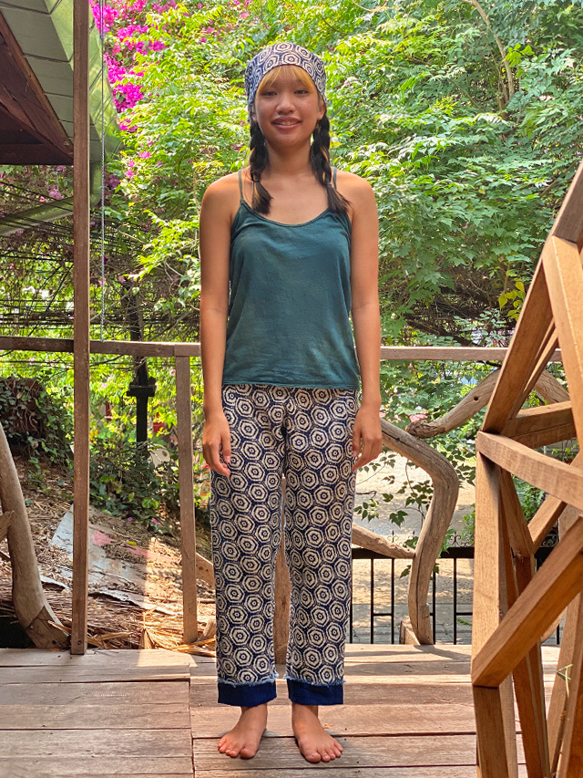 asana HEMP100% ガーゼ ハニカム柄インディゴ抜染 もんぺ パンツ