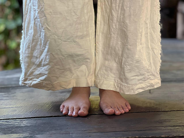 asana HEMP100% デニム風 フリンジ パンツ●きなり asana HEMP100% デニム風 フリンジ パンツ・きなり【パヤカ