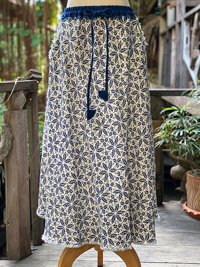 asana HEMP100% ポケット バイアス スカート asana HEMP100% 麻柄プリント ポケット バイアス スカート