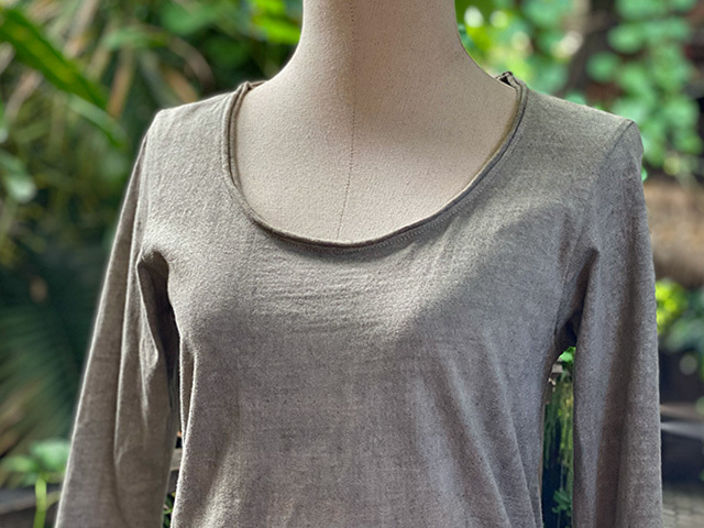 asana 厚手 フレアースリーブ・草木染め