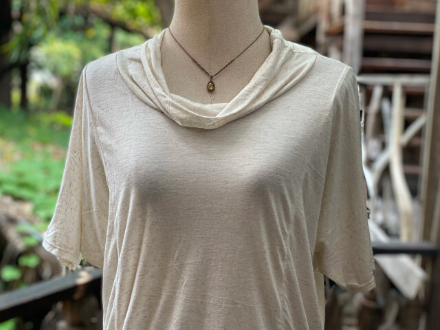 asana ヘンプコットン テロテロ ゆったり ハイネック ブラウス・きなり