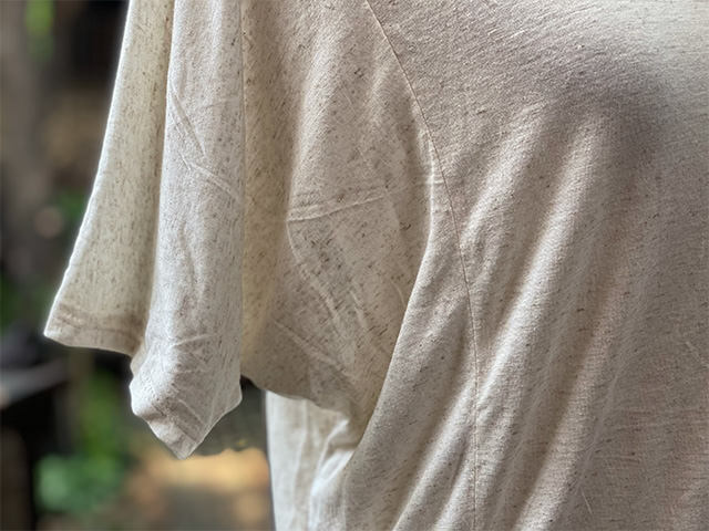 asana ヘンプコットン テロテロ ゆったり ハイネック ブラウス・きなり