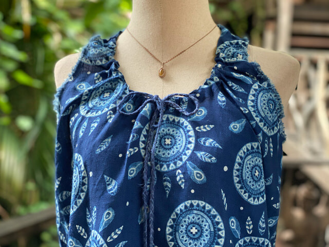 asana HEMP100% 薄手 インディゴ抜染プリント 紐付き タンクトップ