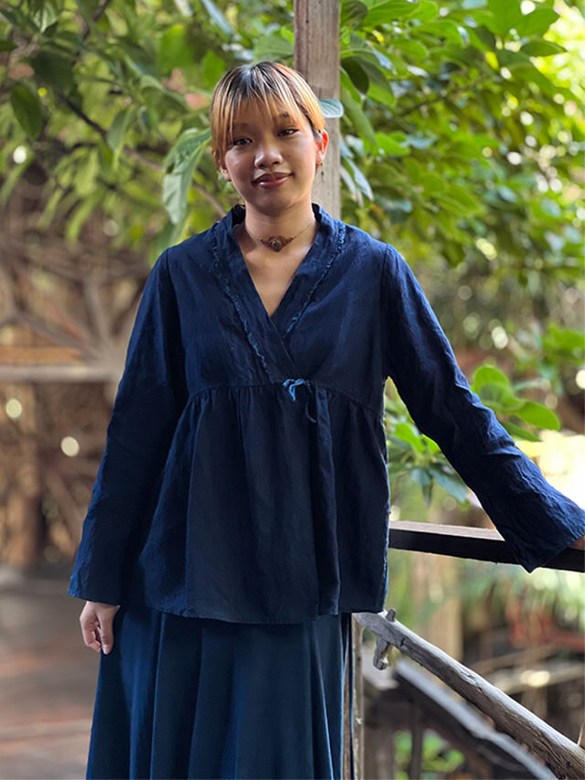 AKRIS アクリス シルク100% ノーカラージャケット 草花プリント AKRIS アクリス シルク100% ノーカラージャケット 草花プリント AKRIS