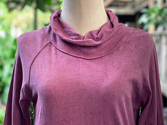 asana ヘンプコットン 薄手 ハイネック グローブ カットソー・草木染め