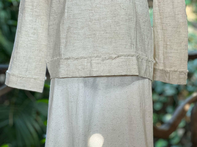 asana HEMP100% Vネック ブラウス・きなり