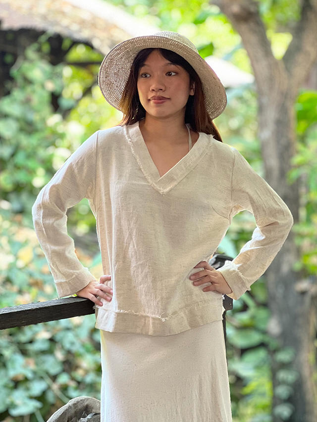 asana HEMP100% Vネック ブラウス・きなり【パヤカ オンラインショップ】