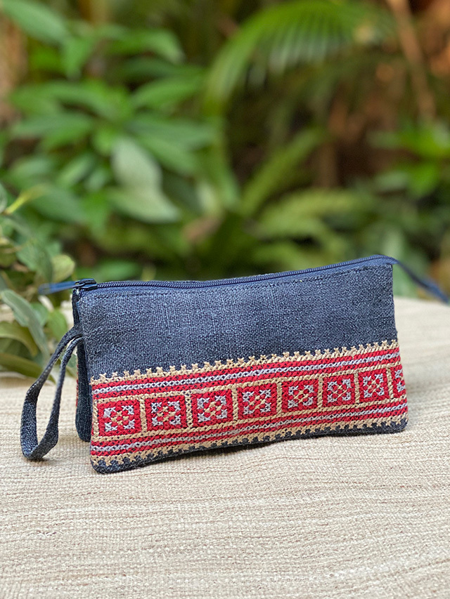 asana HEMP100% 古布 手刺繍 ポーチ【パヤカ オンラインショップ】