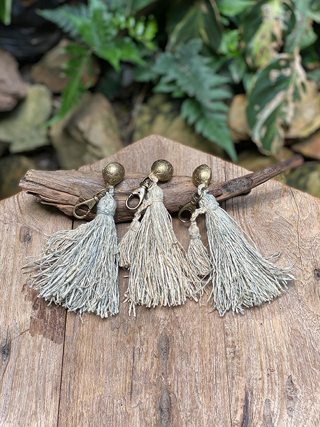 タッセル鈴付きキーホルダー☆☆ハンドメイド asana HEMP100% 鈴付き キーホルダー【パヤカ オンラインショップ】