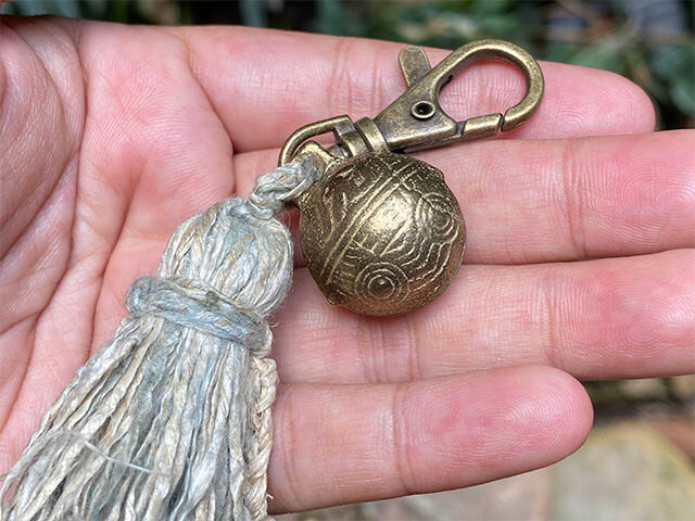 asana HEMP100% 鈴付き キーホルダー