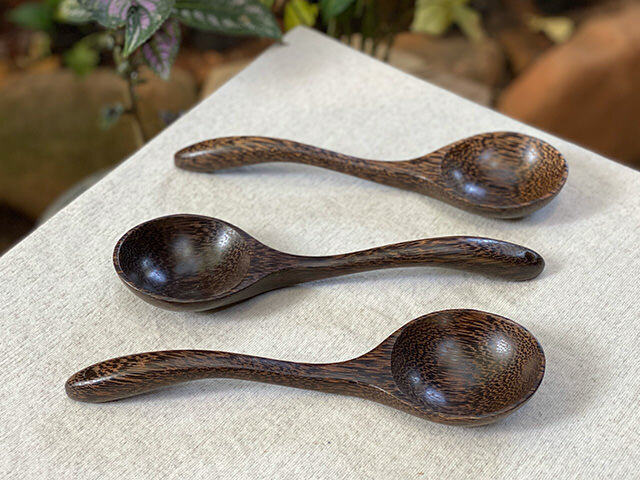 木のお玉 Amazon｜J-kitchens 木製 お玉 鳥檀木 24.7x7.6cm｜れんげ