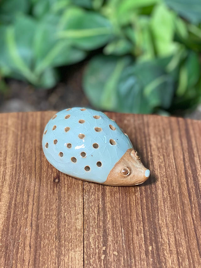 陶器 はりねずみ 爪楊枝立て【パヤカ オンラインショップ】