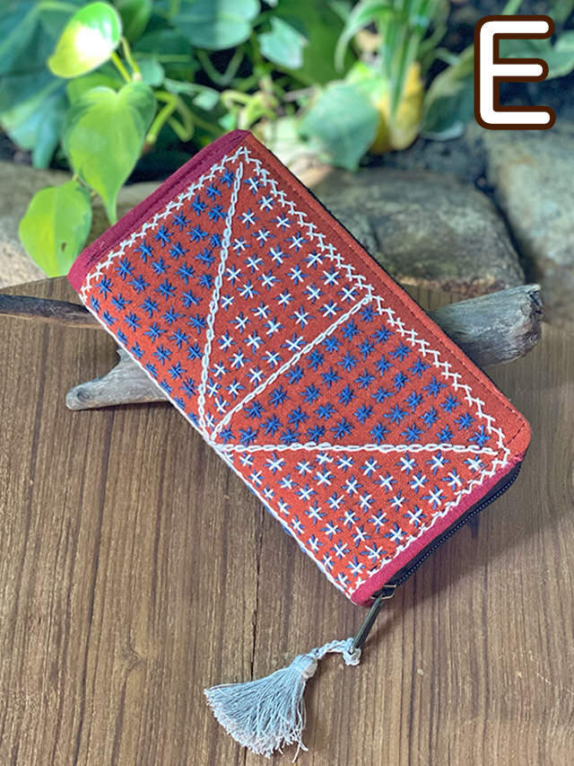 希少 Jeffrey Fulvimari 刺繍長財布 タッセル付き ブライス公式サイト | blythedoll.com