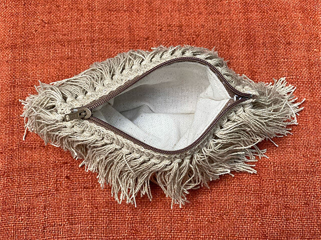 HEMP100% ふさふさ ポーチ