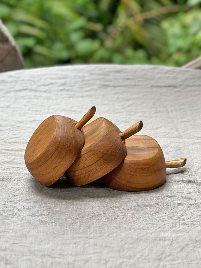 チークWOOD りんご型 小皿【パヤカ オンラインショップ】