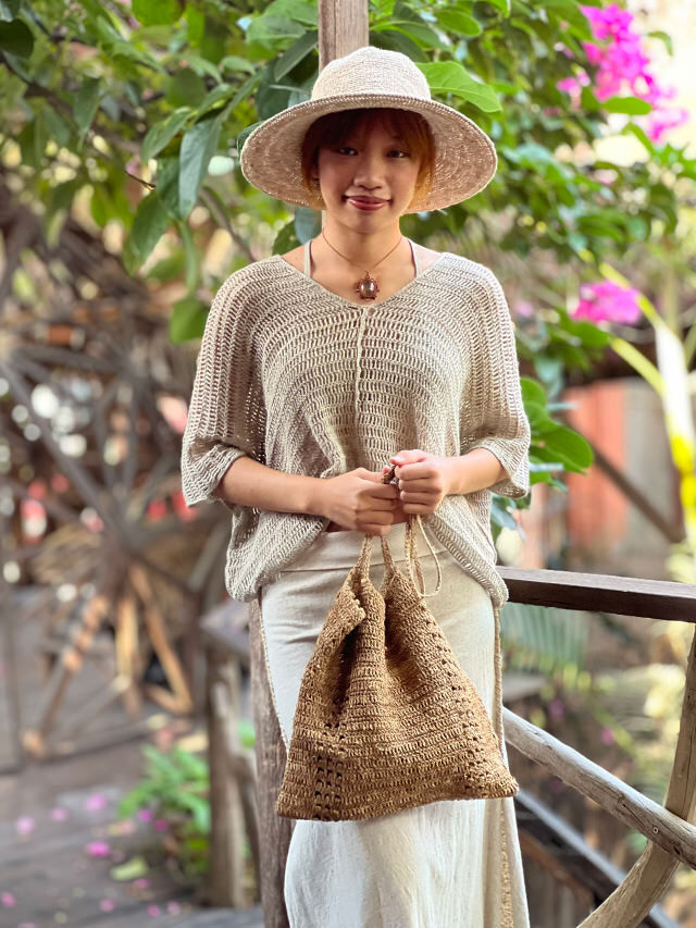 手紡ぎ手編み　麻トートバック　極厚編み　ヘンプ 希少 ハンドメイドバック 手紡ぎ手編み 麻トートバック 極厚編み ヘンプ 希少 ハンドメイドバック