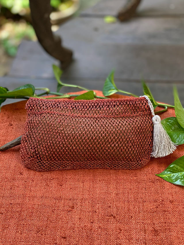 HEMP タッセル付き 葛 アミアミ ポーチ【パヤカ オンラインショップ】