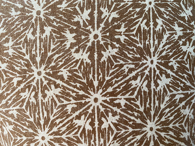 ウッドブラウン