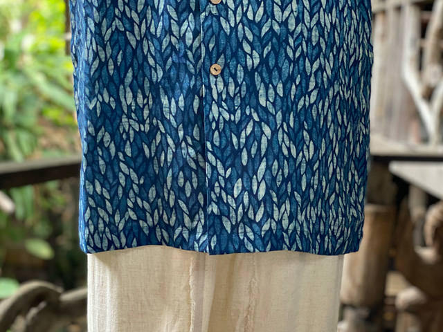 asana HEMP100% ガーゼ ボタン 半袖 シャツ・インディゴ抜染プリント