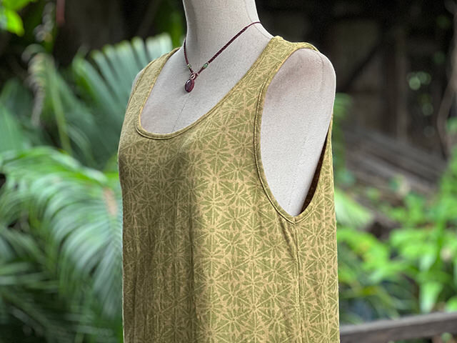 asana ヘンプコットン 厚手 手刷り 麻柄プリント メンズ タンクトップ・草木染め