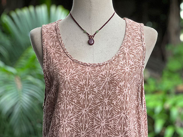 asana ヘンプコットン 厚手 手刷り 麻柄プリント メンズ タンクトップ・草木染め