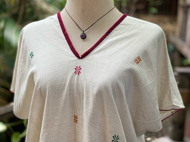 HEMP100% ヤオ族 手縫い手刺繍 貫頭衣