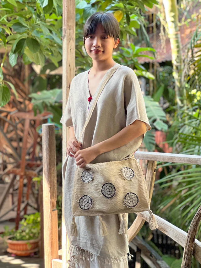 新品未使用　2way 9090 モッズコート　ワッペン　刺繍　サックスブルー 筆記帳刺繍のminiバッグ / AND WOOL | ファッション通販 【公式