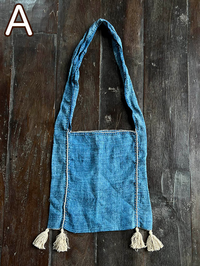 【新品】カレン　ショルダーバッグ　藍染　手織り　古布　ビンテージ　ヘンプ麻 カレン族手織り布 マチ付きショルダーバッグ（藍染め） – cholon
