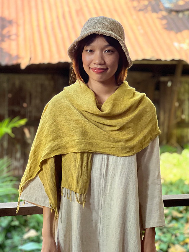 未使用　うさとの服　ヘンプ100% ストール　ショール　手紡ぎ手織り　草木染 HEMP100% 手織り ショール・草木染め【パヤカ オンラインショップ】