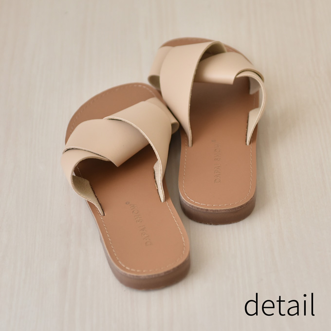 サンダル レディース ツイスト フラットサンダル ぺたんこ ローヒール 夏 Pearls パールズ