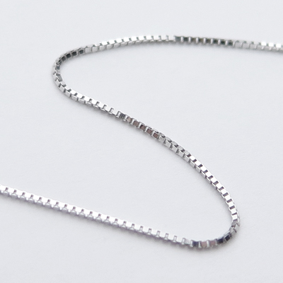 ホワイトゴールドベネチアン45cm0.6mmアップ