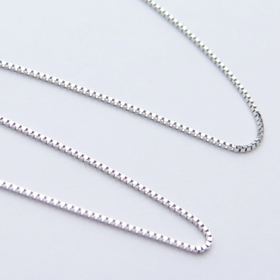 ホワイトゴールドベネチアン50cm0.6mmアップ