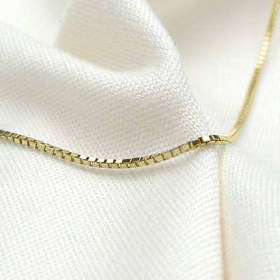 イエローゴールドベネチアン40cm0.7mmアップ