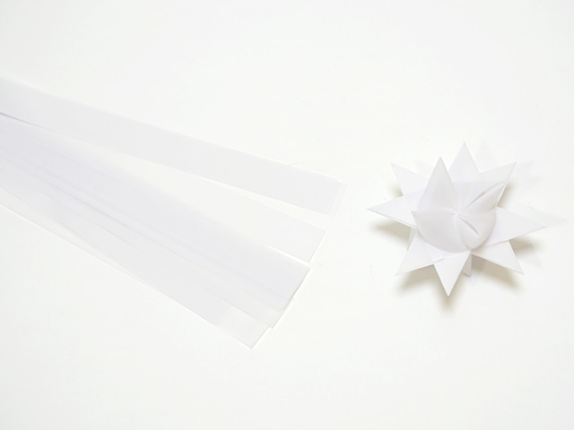【939-2】フレーベルの星用ペーパー/1.5cm×44cm　/20枚入/ホワイト