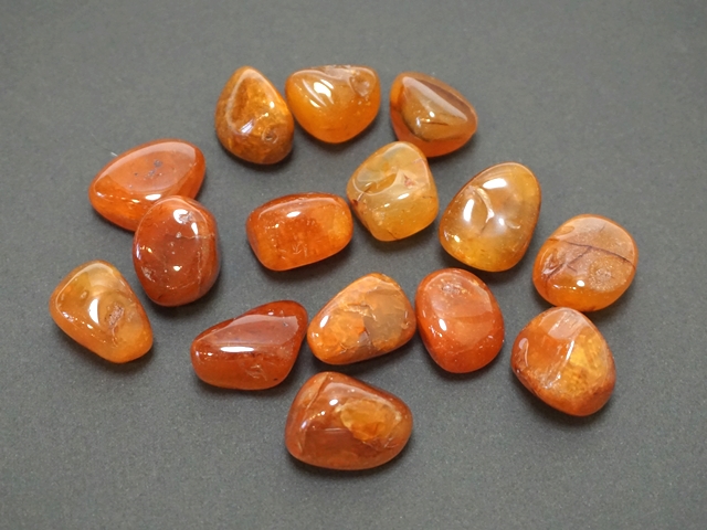 タンブル・カーネリアン・たくさん