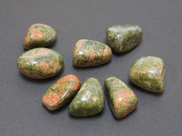 550】タンブル原石/ユナカイト/緑簾石/りょくれん石/1個単位 ペロル