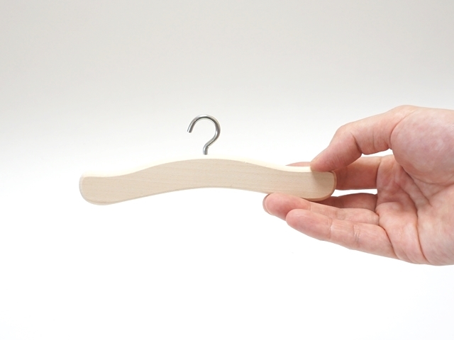 ショルナー・人形用ハンガー